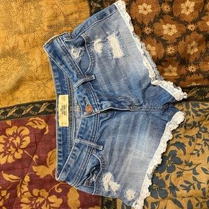 Lace trim shorts